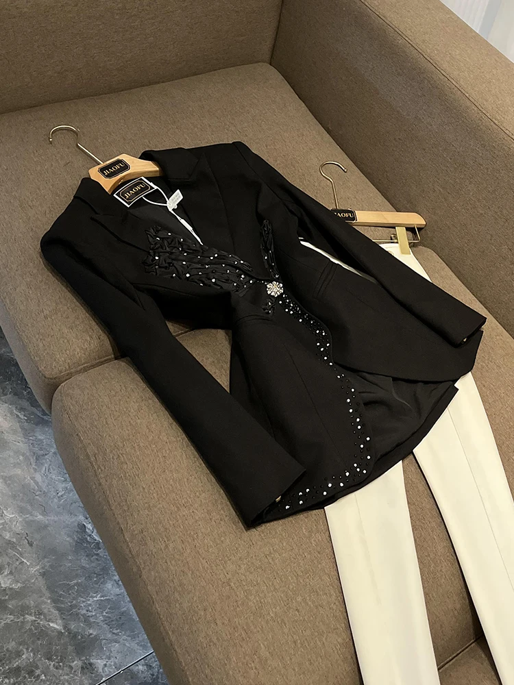 

Ele Lady Arc aped Flower Rhinestone Slimming Pleated Suit Jaet Commute Sle Women's Faion Winter 2025 New Arrival