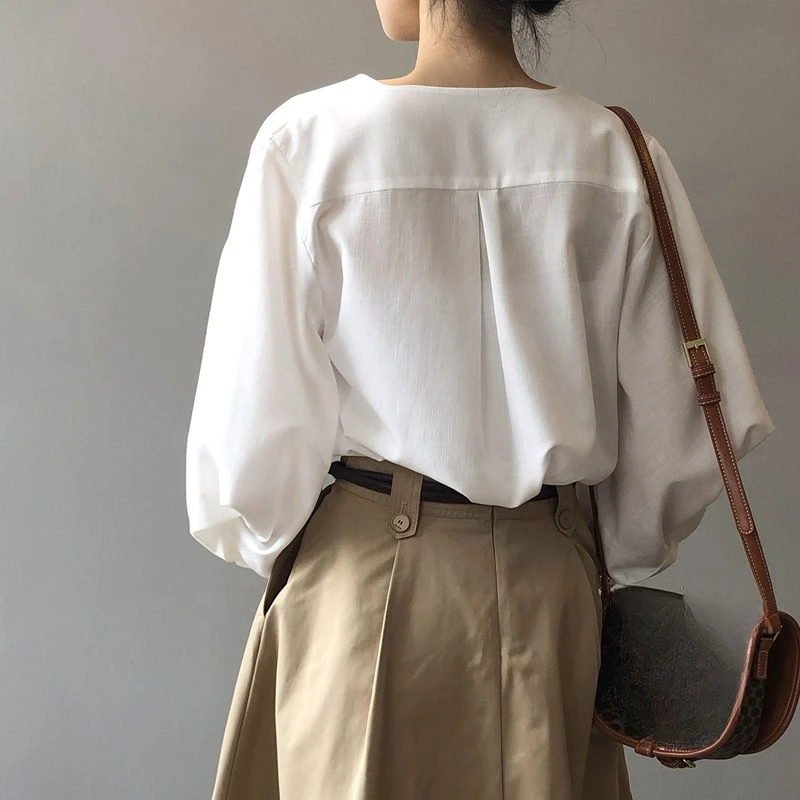 Spring Autumn Vintage Lantern Sleeve Women's White Blouse 2025 New Single Breasted O-neck Casual Loose Office Shirts Tops Female