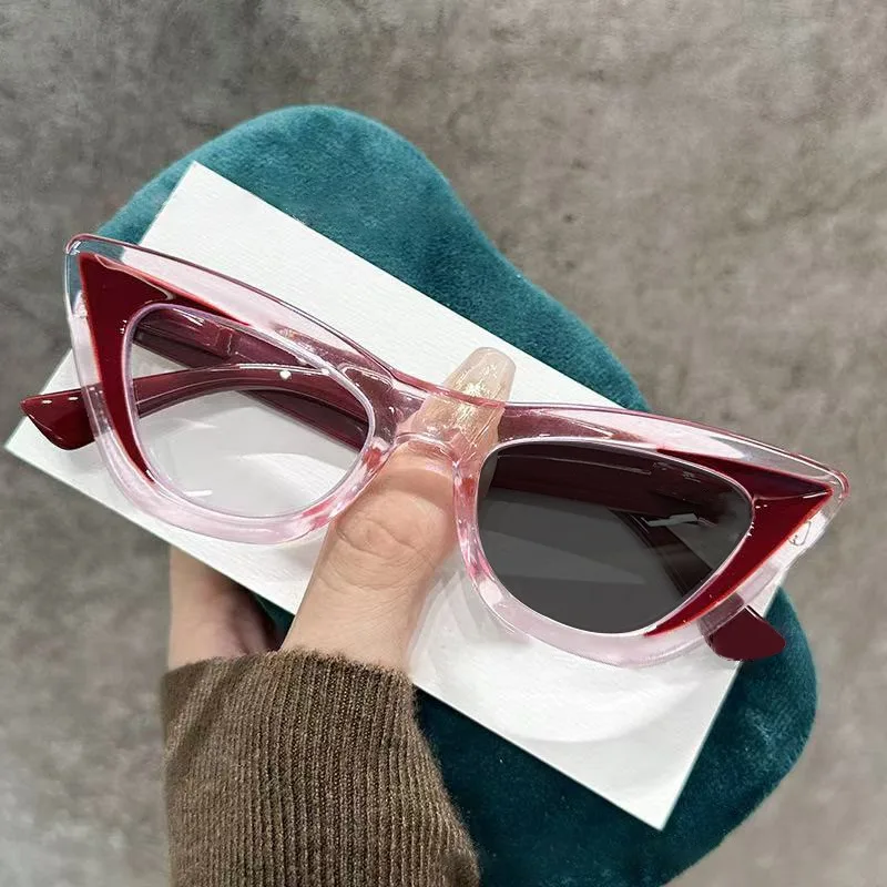 

0-100-150 Cat Eye Photochromic Myopia Glasses for Women Outdoor Color Changing Driving Sunglasses Blue Light Blocking Eyewear