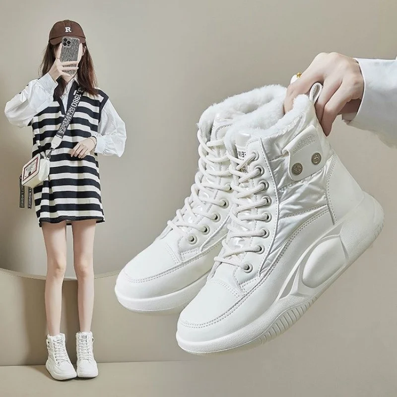 

2025 Bestseller Winter High-Top Snow Boots, Waterproof Suede Platform Sneakers with Fur Lining, Warm Anti-Slip Casual Booties