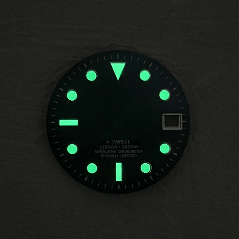 28.5 มม.S โลโก้ SUB Dial เหมาะสําหรับ NH35/NH36 การเคลื่อนไหวสีเขียว Luminous Sunray Gradient Dial นาฬิกาการปรับเปลี่ยนอุปกรณ์เสริม