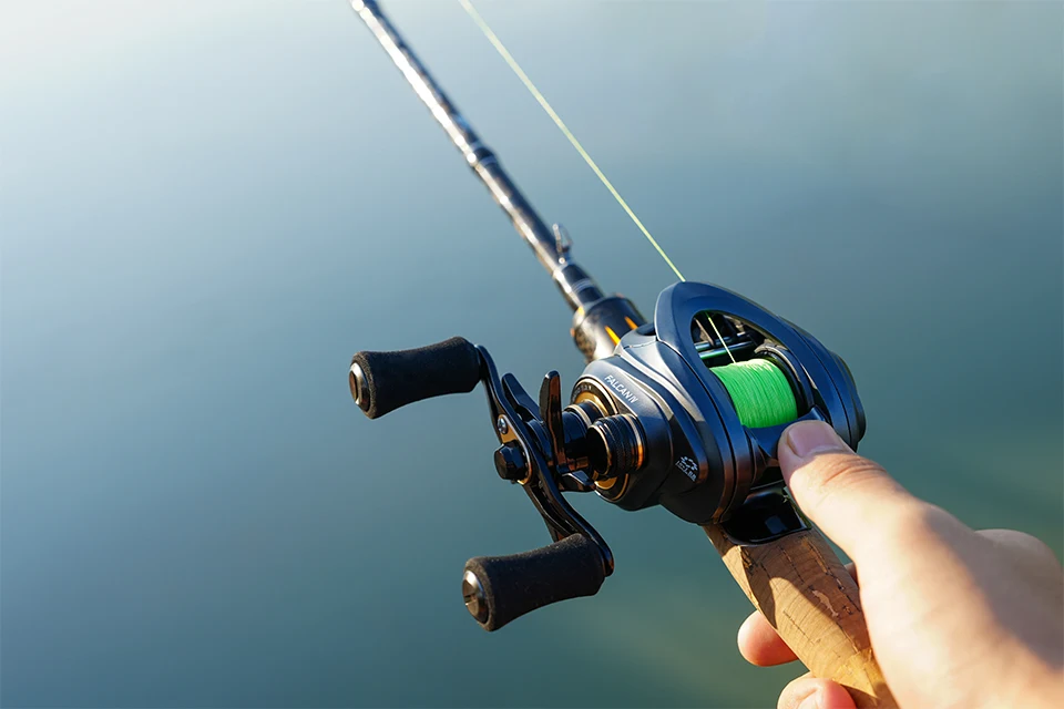 SeaKnight Brand FALCAN IV Serie Angelrolle 176g Ultraleicht 7KG Kohlefaser-Bremse 10+1BB Baitcasting-Angelrollen 7.3:1 8.1:1 – Detail 12