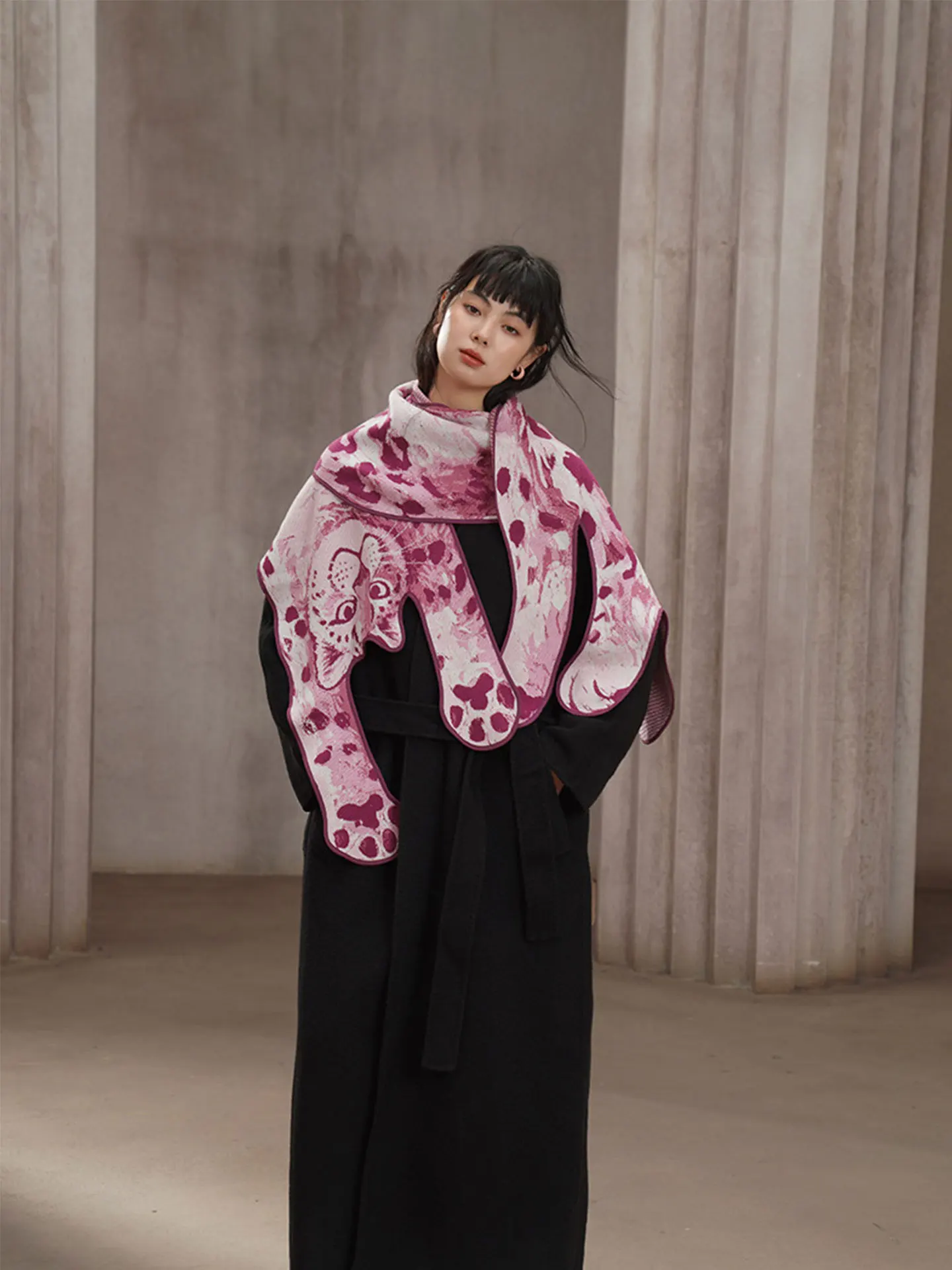 

Ladies' Pink Panther Big Shawl Blended Wool Knitted Animal Scarf