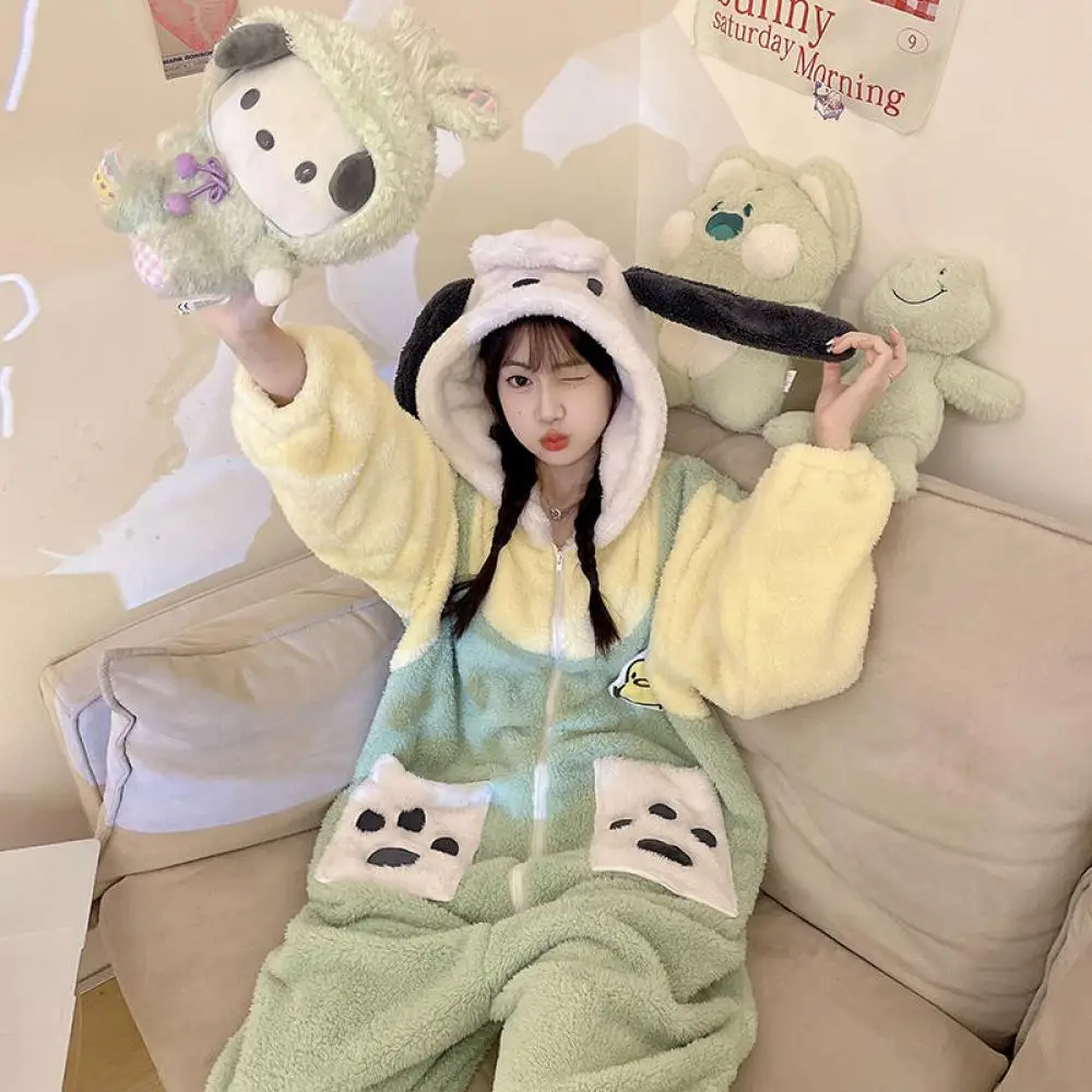 Cartoon Hallo Kitty Frauen Stück Pyjamas Sanrioed Anime Kawaii Overall Pyjamas Verdicken Korallen Fleece Winter Homewear Nette Mädchen