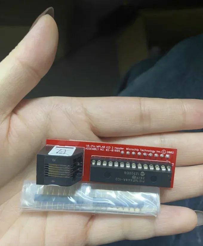 

Microchip Development Tools dv007004 mplab pm3 pic On line debugging programmer