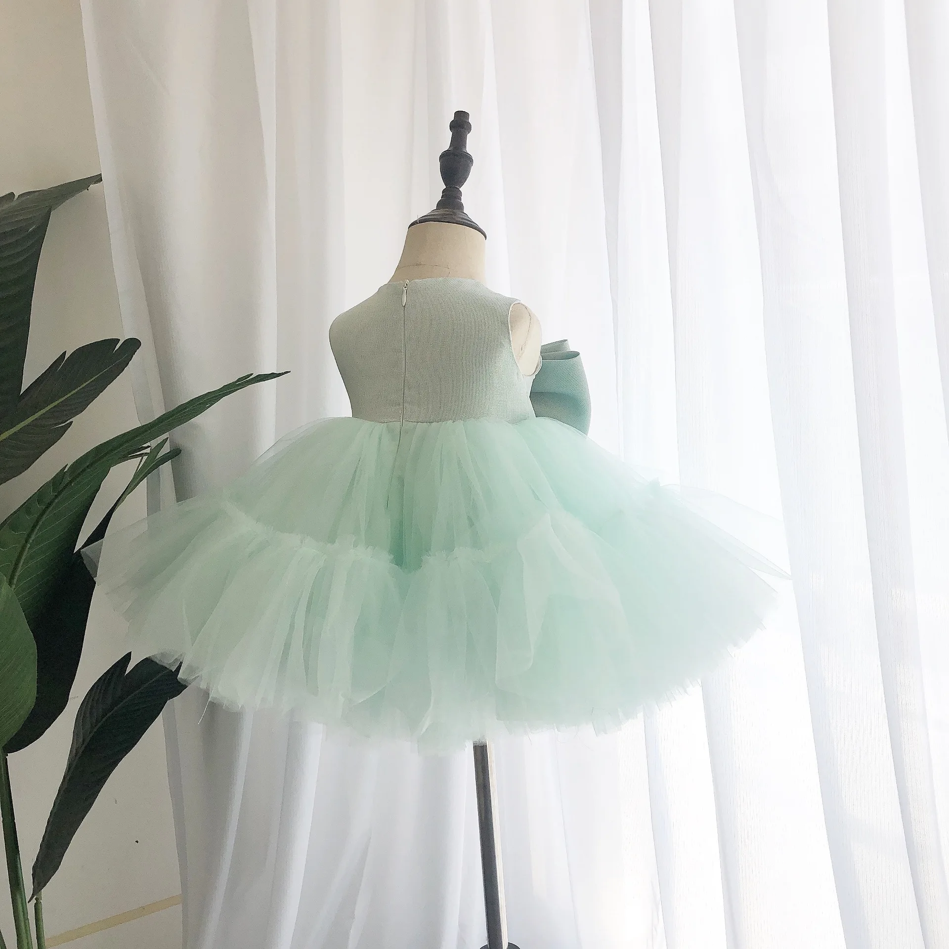 High-end Summer Solid Light Green Kids Birthday Party Dress Baby Pretty Puffy Gowns Infant Girls Tutu Princess Skirt