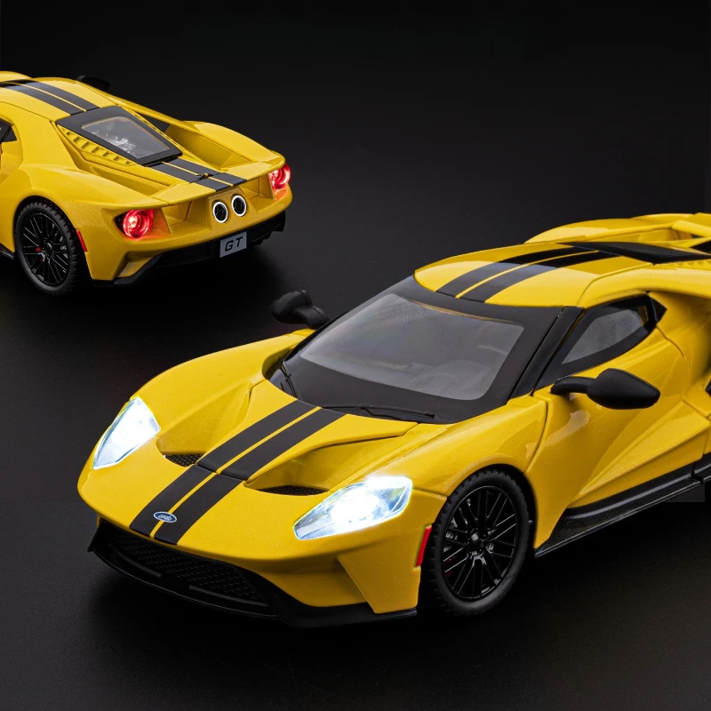 Supercar GT 1:24, alta simulación, aleación de Metal fundido a presión, modelo de coche, sonido, luz, colección extraíble, juguetes para niños, regalos