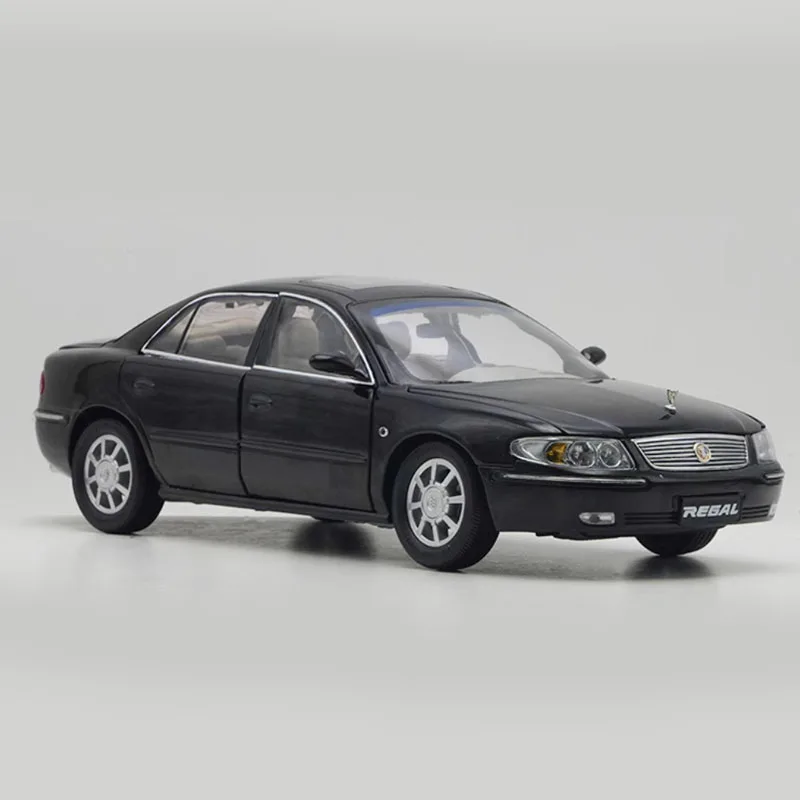 

Diecast Original 1:18 Scale Regal Simulation Alloy Toy Car Model Gift Souvenir Classic Collection