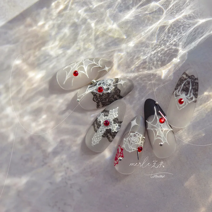 1 قطعة 5D أسود أبيض العنكبوت ويب ارتفع مسمار ملصقات الشرير الأحمر الماس روز الصليب مسمار الشارات Y2K مثير مانيكير الديكور المتزلجون م