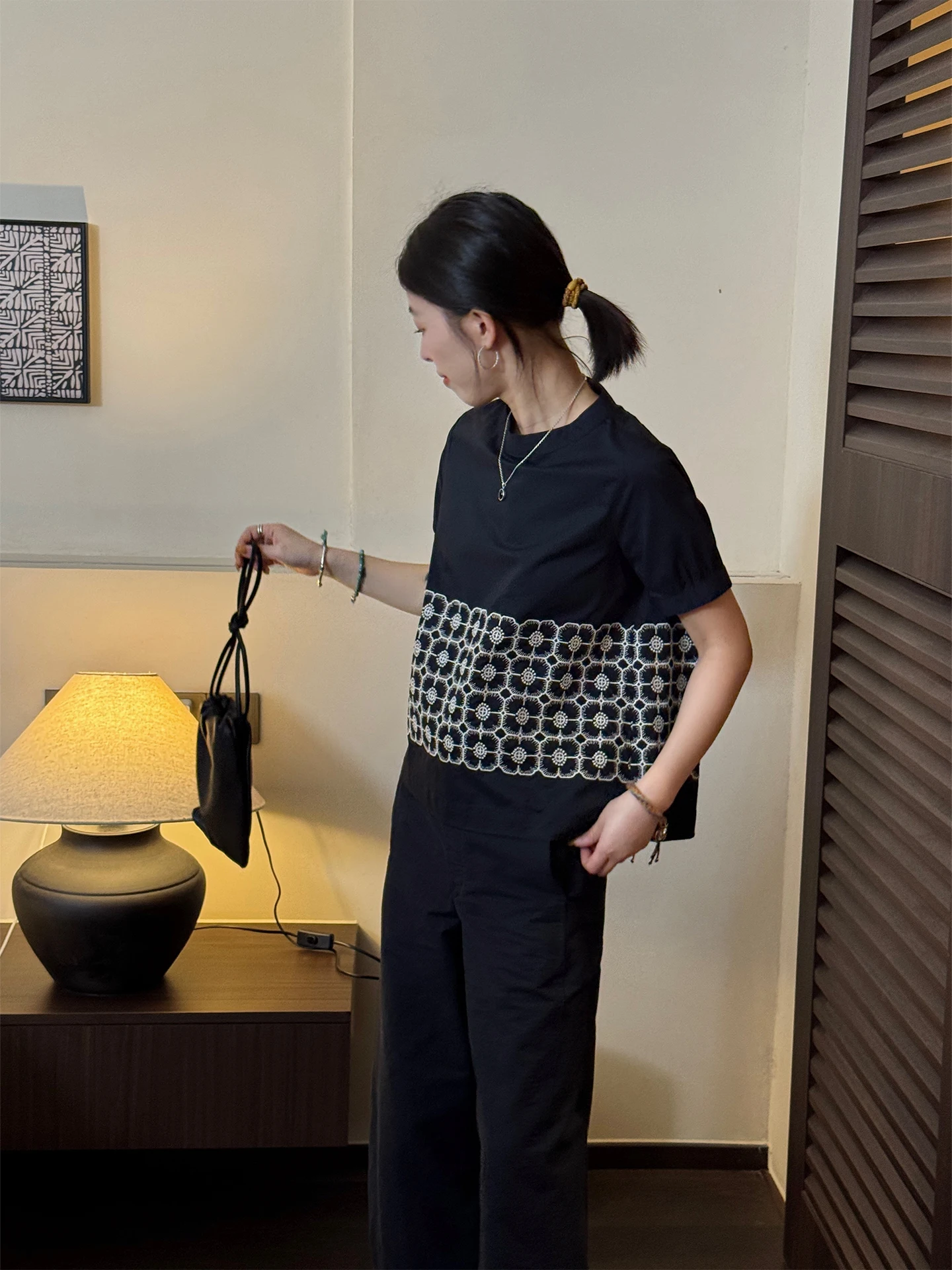 

Футболка женская из чистого хлопка с коротким рукавом и вышивкой, свободного кроя, летний топ, маленький размер, стиль LANGQING TONG, для повседневной носки