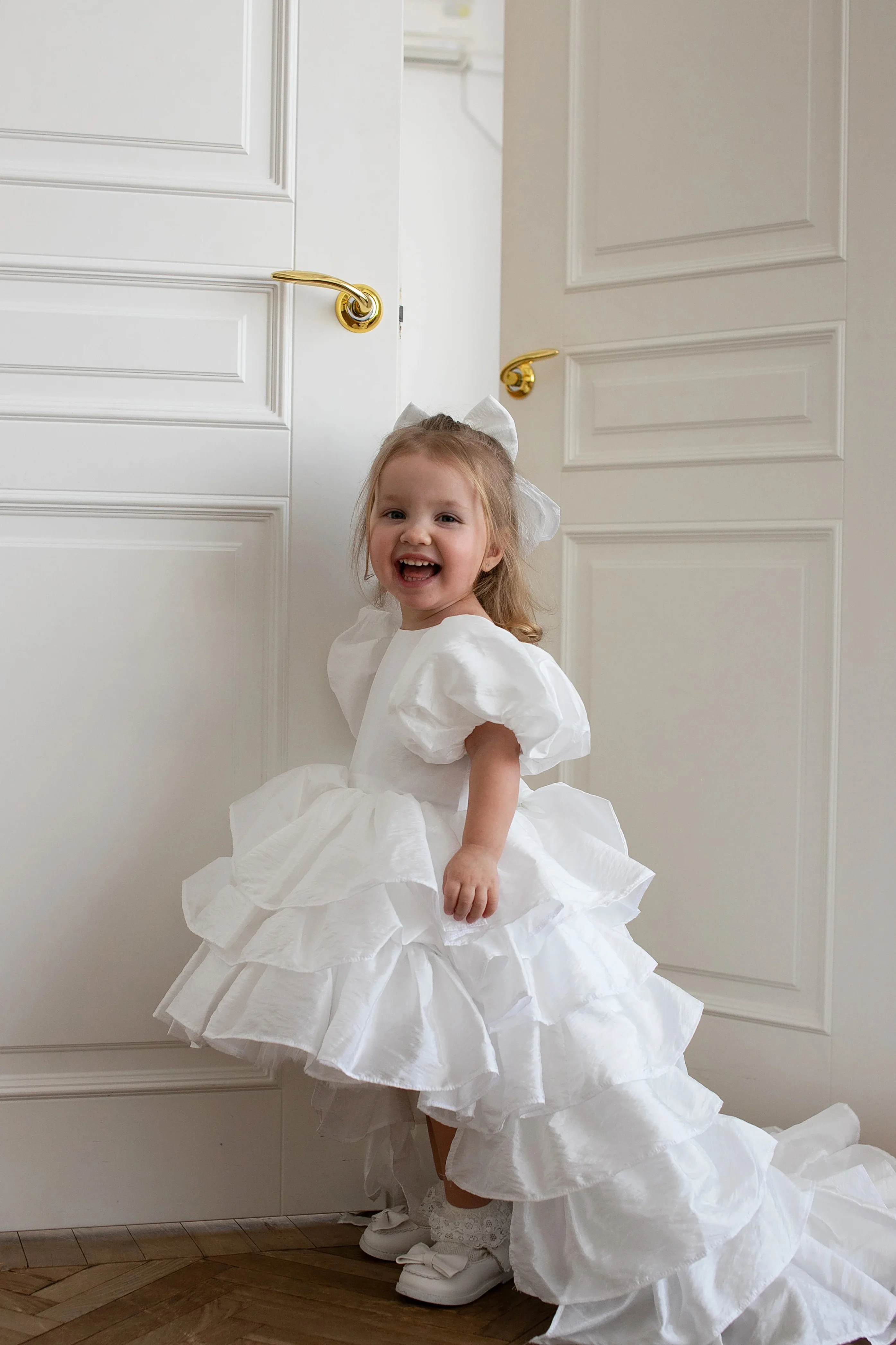 Luxurious Flower Girl Dresses, Puff Sleeve Princess Dresses, Children's Train Dresses, Wedding Flower Girls, Communion Dresses