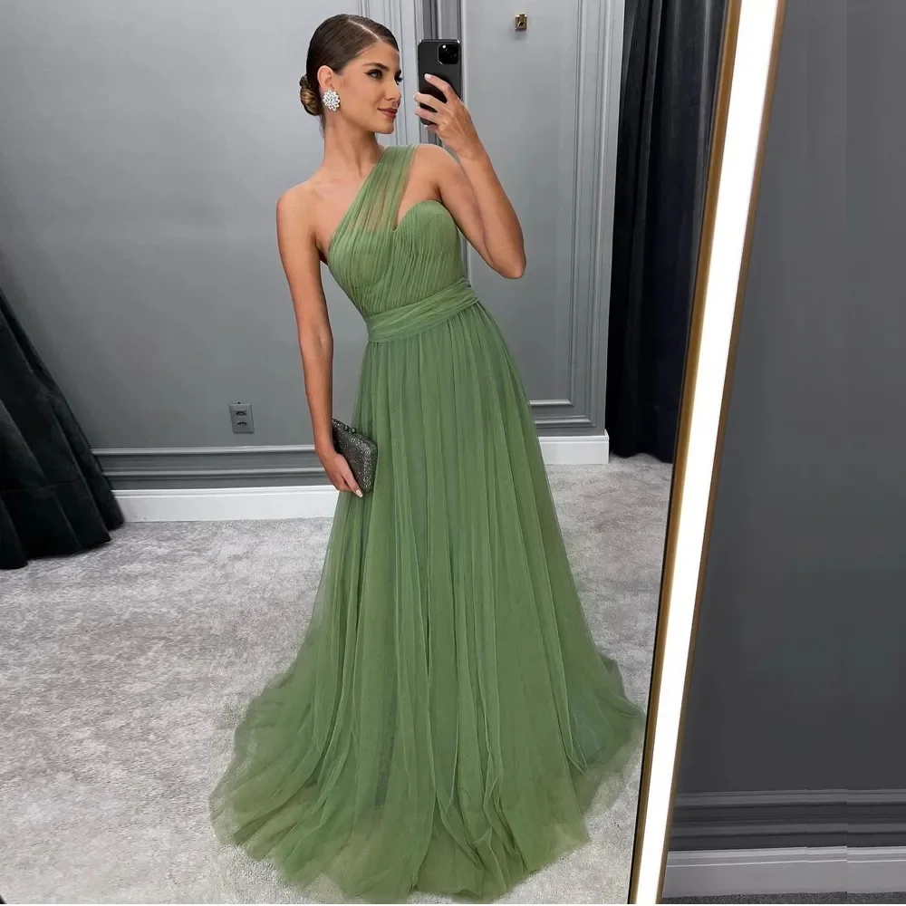 Grass Green Modern Elegant One Shoulder Bridesmaid Dress 2024 Ruffled Tulle Party Gown Sage Tail Boho Maxi Dress for Women