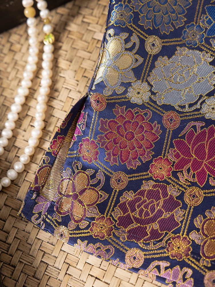 أزياء نسائية لعام 2025 ملابس أوائل الخريف 70% حرير التوت الطبيعي مزدوج الجوانب يرتدي معطفًا بأكمام طويلة على الطراز الصيني الجديد