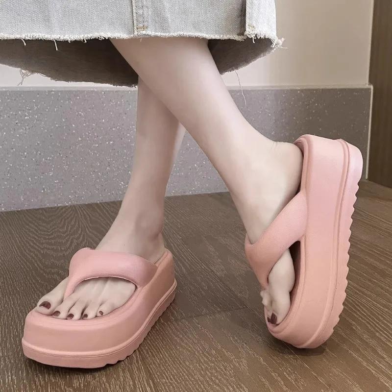 New Thick Flip-flops Women Fashion Platform Sandals Outdoor Women Beach Slipper Home Comfort Women's Summer Sandals view 4
