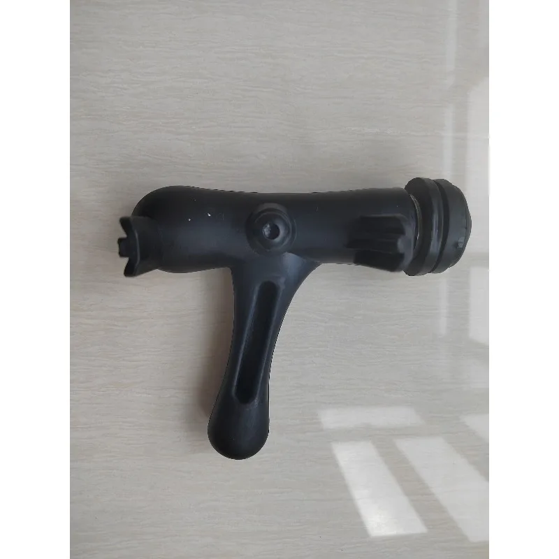 Tractor Parts Universal New Model Rear Window Handle for Foton Lovol 454 604 804 1204 2204