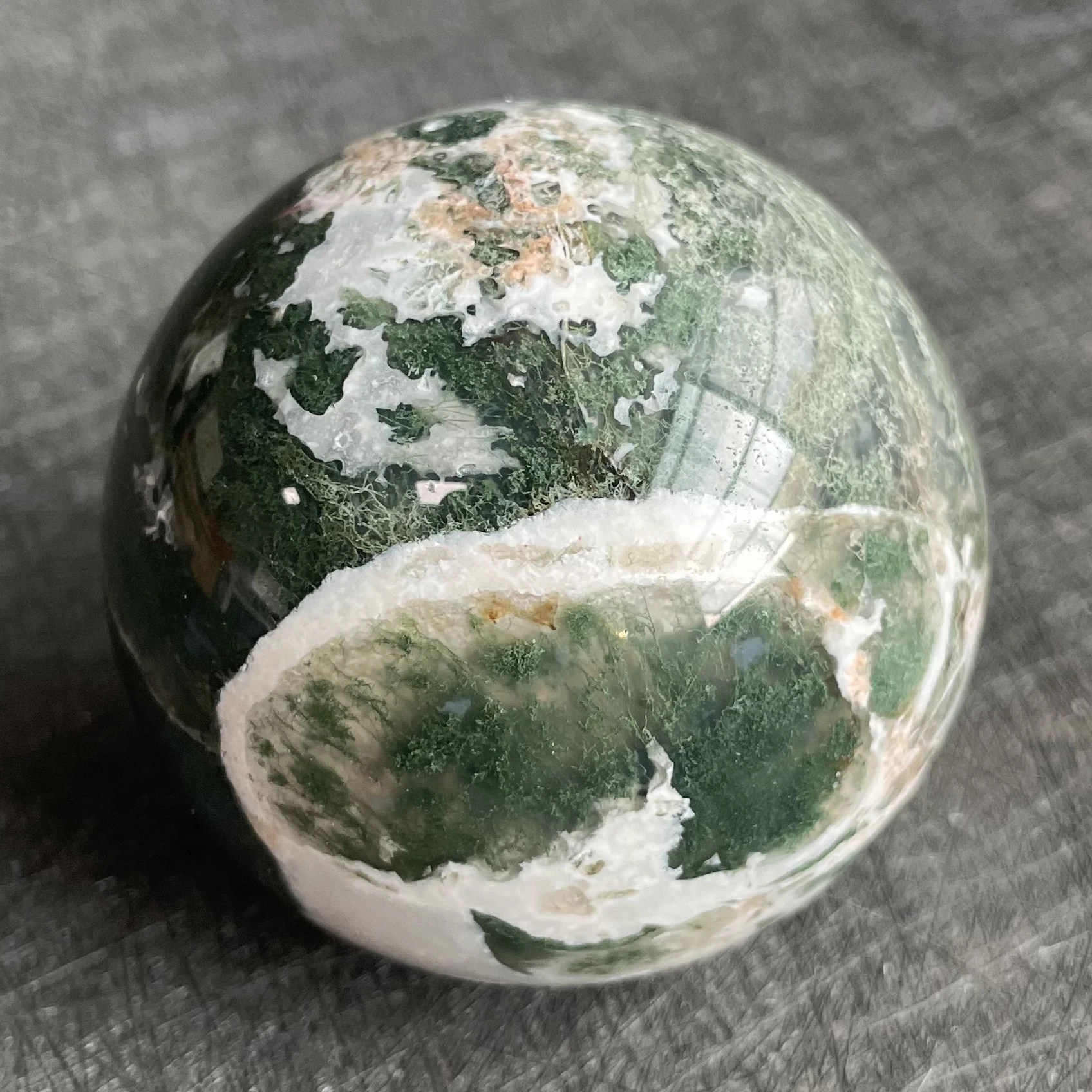 231g Natural Crystal Ball Moss Agate Sphere Rock Decoration Rough Polished Quartz Stone Healing W10