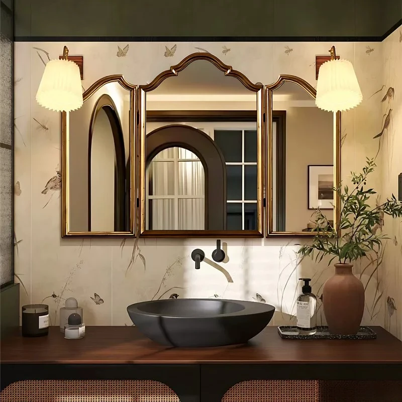 Nordic Modern Mirror Vintage Dressing Table Aesthetic Korean Style Mirror Makeup Decoration Spiegel Wand Living Room Decorations