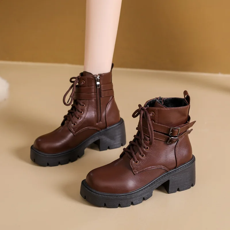 

Retro thick-soled belt-buckle mid-heel 2025 winter new style fashionable large-sized chunk-heeled British-style ankle boots