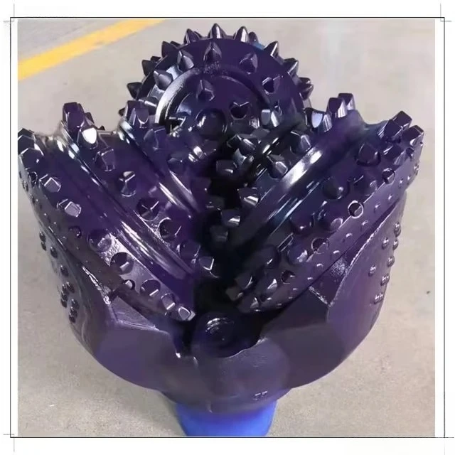 Waterputboorgereedschap Apparatuur 17 1/2 '' IADC537 Tricone-boor