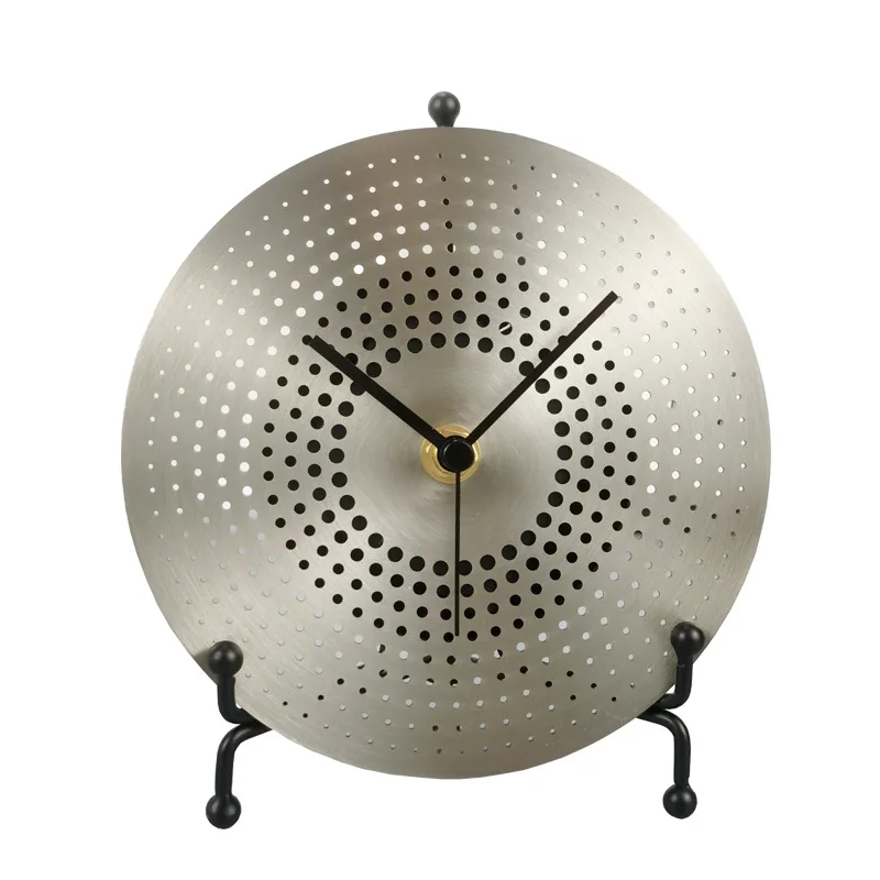 

Creative Metal Table Clock Round Silent Clock Home and Commercial Desktop Decorative Clock Modern Small Bell Ornament