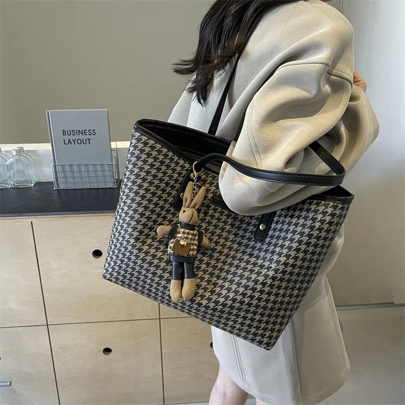 Large Capacity Shoulder Bags 2024 New Fashion Soft Pu Leather Plaid Tote Bags Designer Luxury Commuting Women\'s Handbags