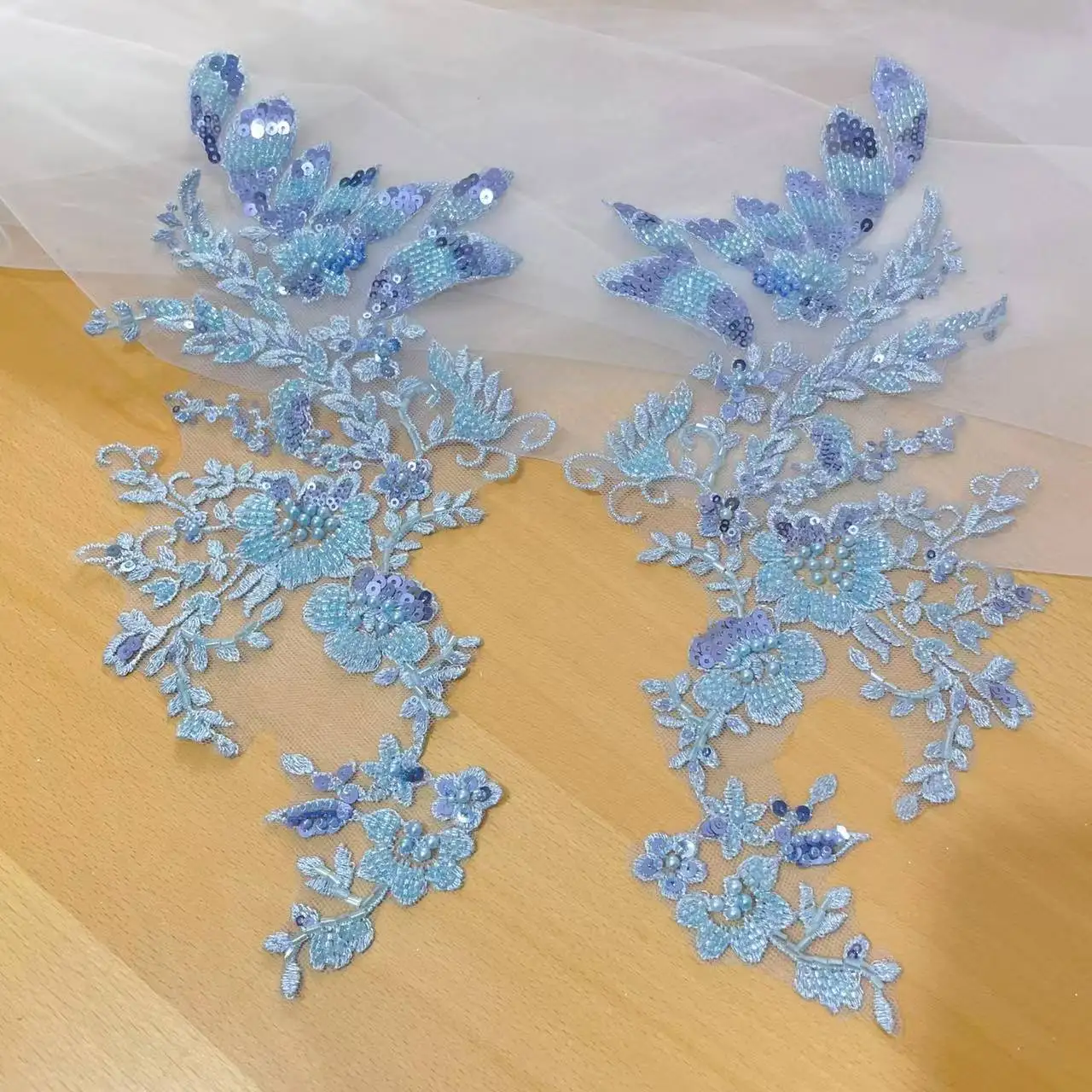2 Stück = 1 Paar. Mehrfarbige Perlenspitze, verspiegelte Blumen, Hochzeitsschuhe, Kopfschmuck, DIY-Nähzubehör, RS4890 – Detail 2