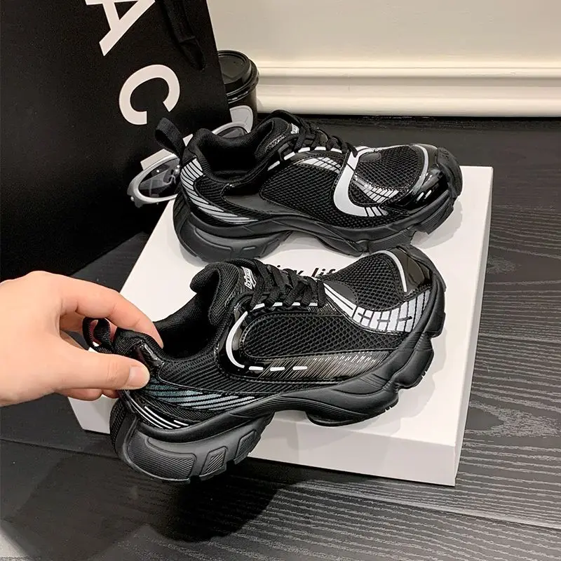 New Cool Mens Running Shoes Comfortable Sport Shoes Men Hard-Wearing Sports and Leisure Thick Soled Outdoor Sports Shoe For Man