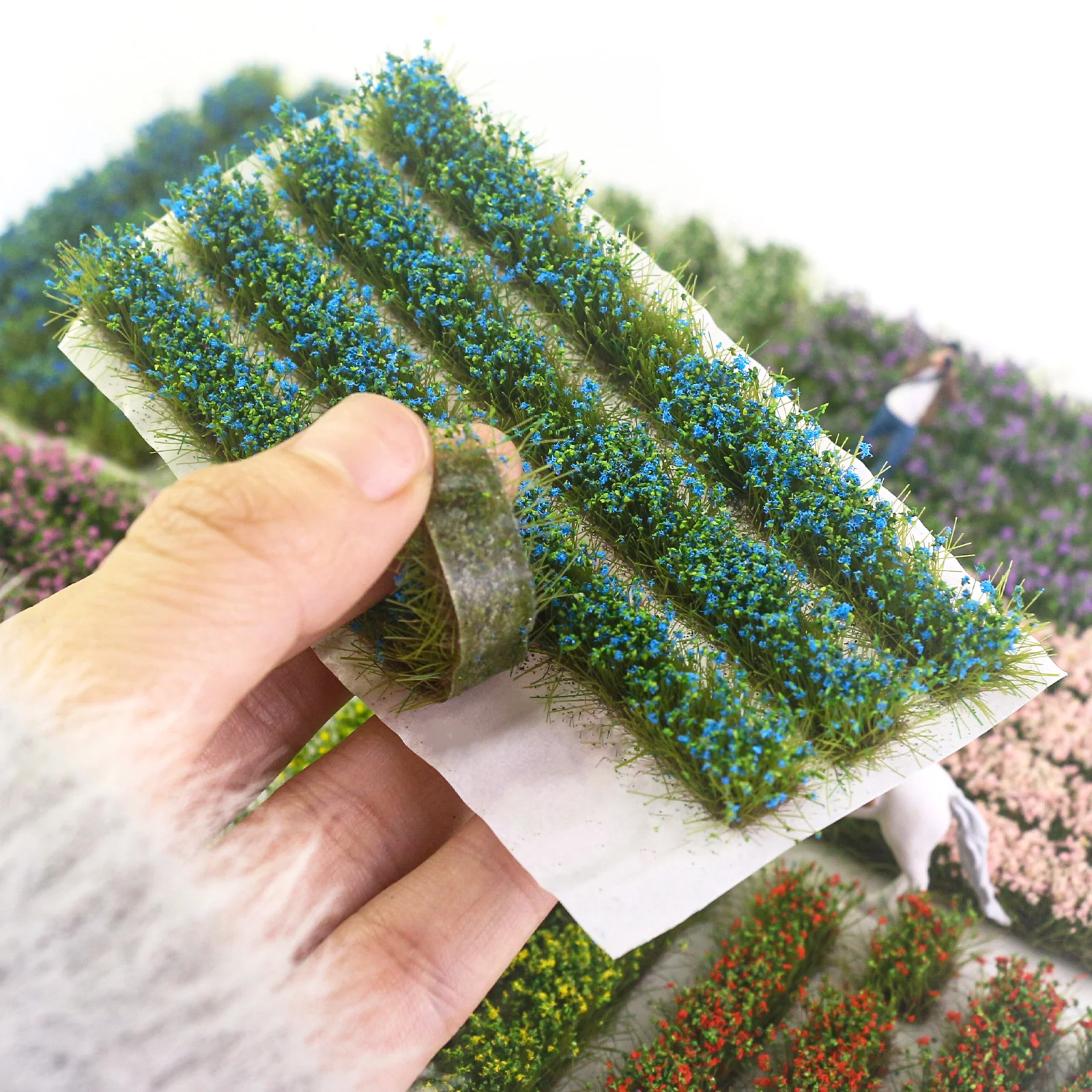 Miniature Flower Model Kits Plant Grass Cluster for Micro Landscape Layout Materials Diorama Accessory