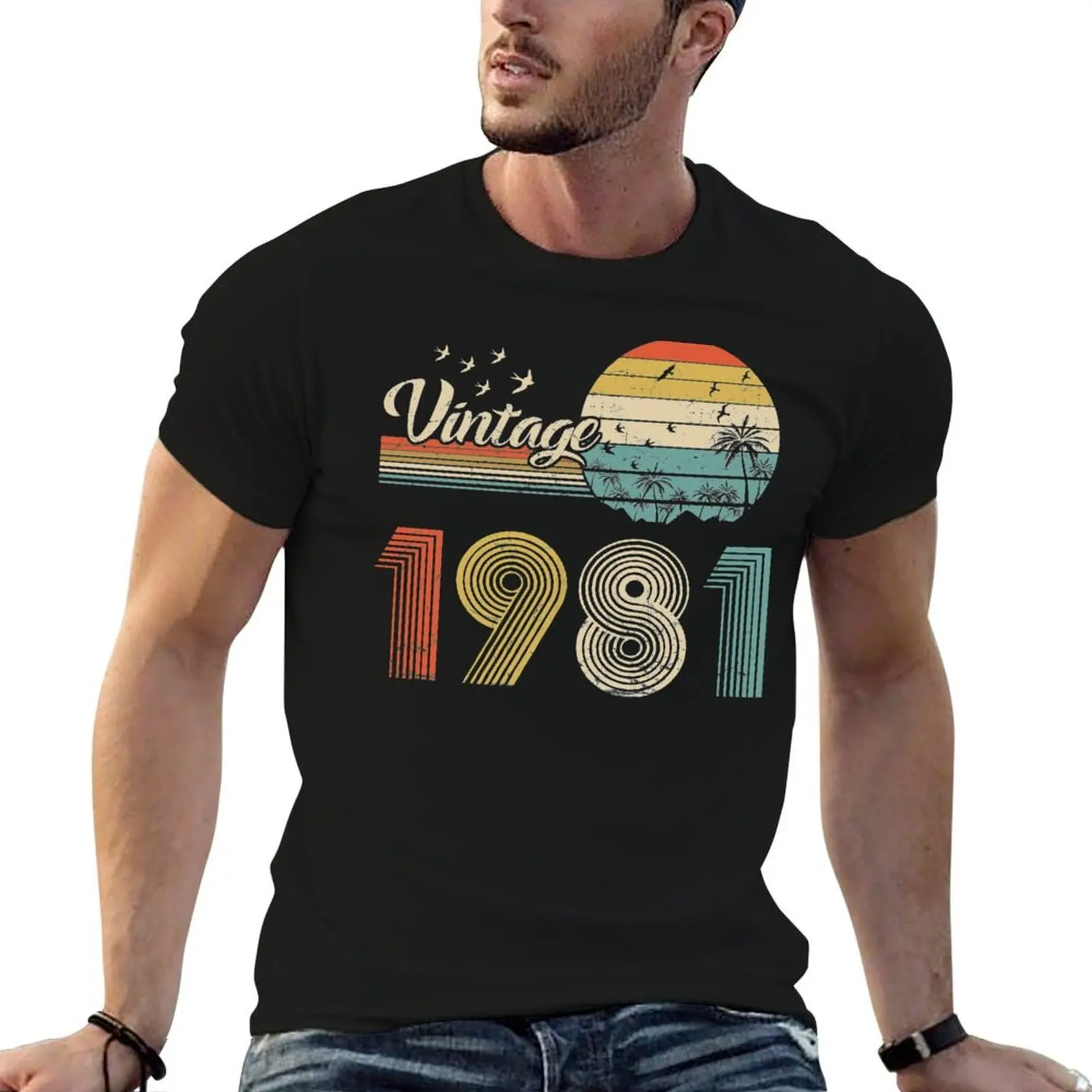 Vintage 1981, Born in 1981 Birthday Retro Design,40th Birthday Gift, 40 Years Old T-Shirt man t shirts for men casual T-Shirt