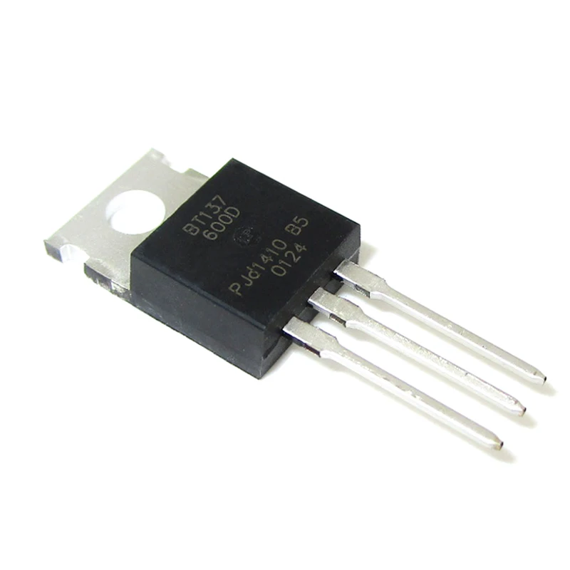 5Pcs/Lot New BT136-600D BT137-600D BT138 BT139 600D TO-220 Triac Transistors