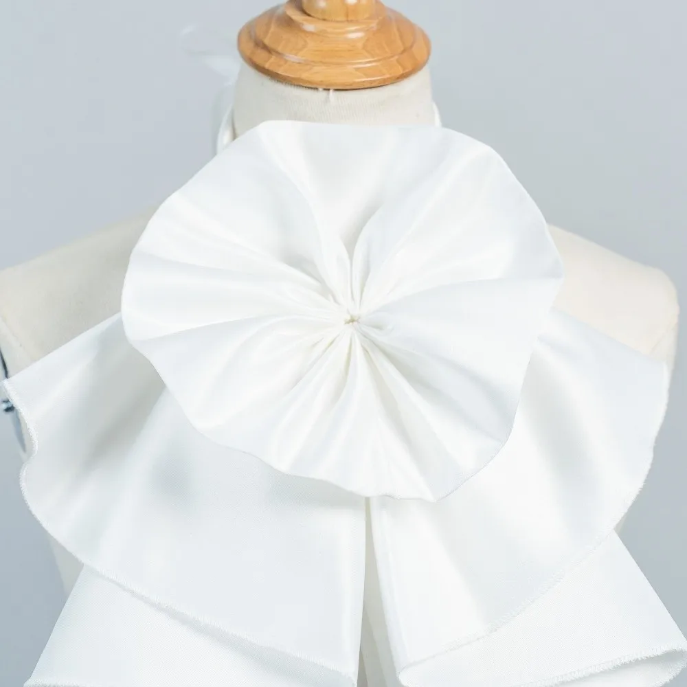 Mehrschichtiges Dekor, abnehmbarer Rüschenkragen, große Schleife, verstellbarer Fake-Kragen, schicke Polyester-Bluse, dekorativer Kragen, Themenparty – Detail 4