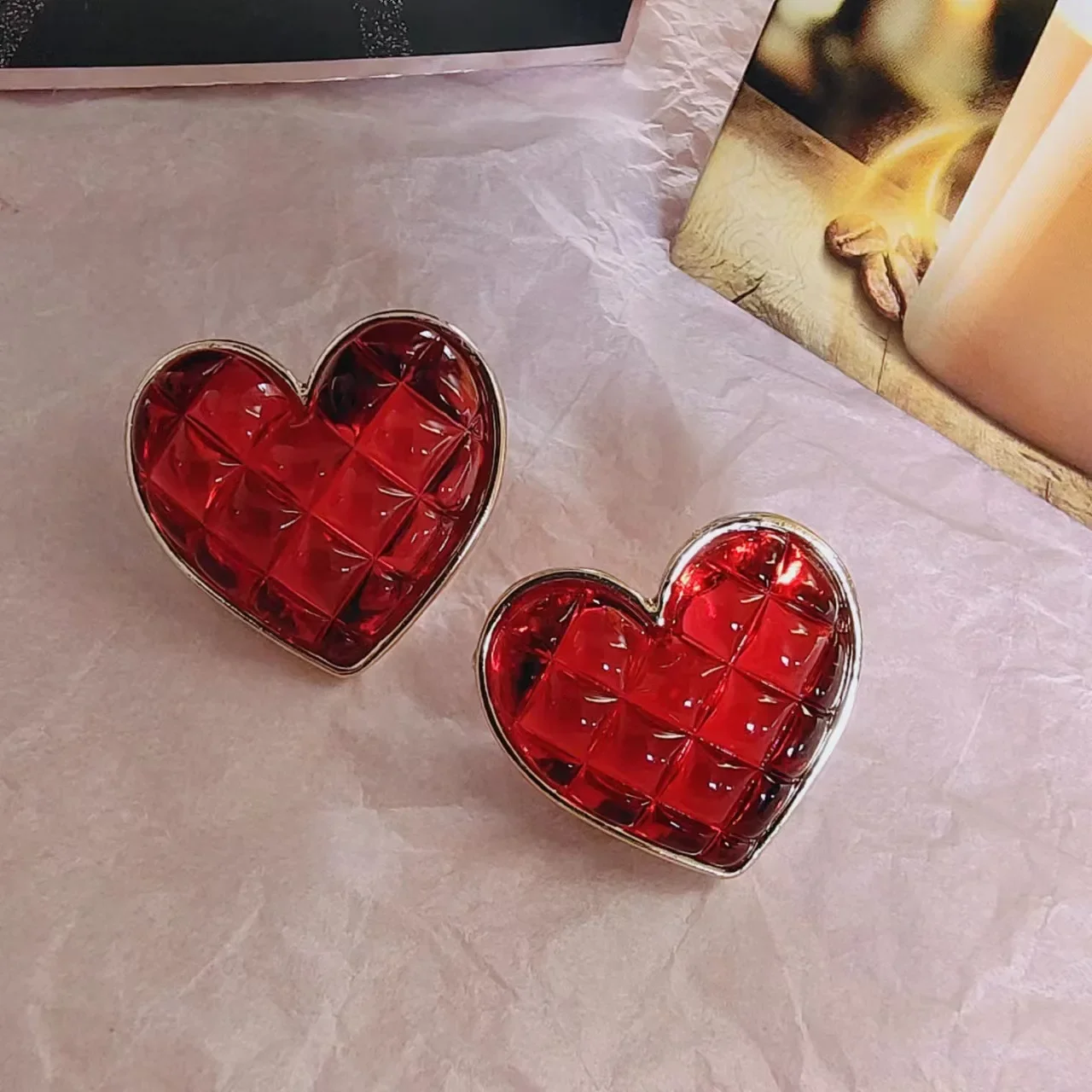 중세 법원 스타일 붉은 격자 무늬 하트 귀걸이 틈새 디자인 하트 클립 귀걸이 패션 바로크 여성 쥬얼리 액세서리