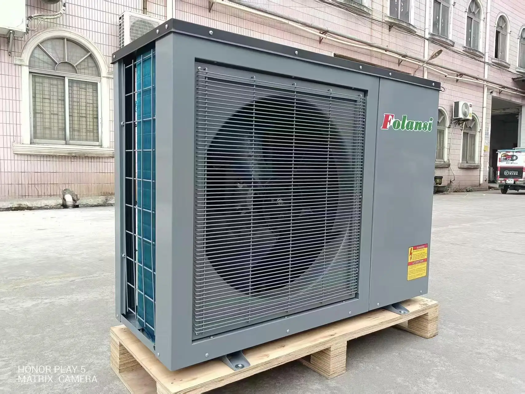 Imagen 5: Bomba de calor con inversor de CC completo Folansi de 8.2 kW para calefacción y refrigeración, bomba de calor monobloque con inversor de CC de fuente de aire.