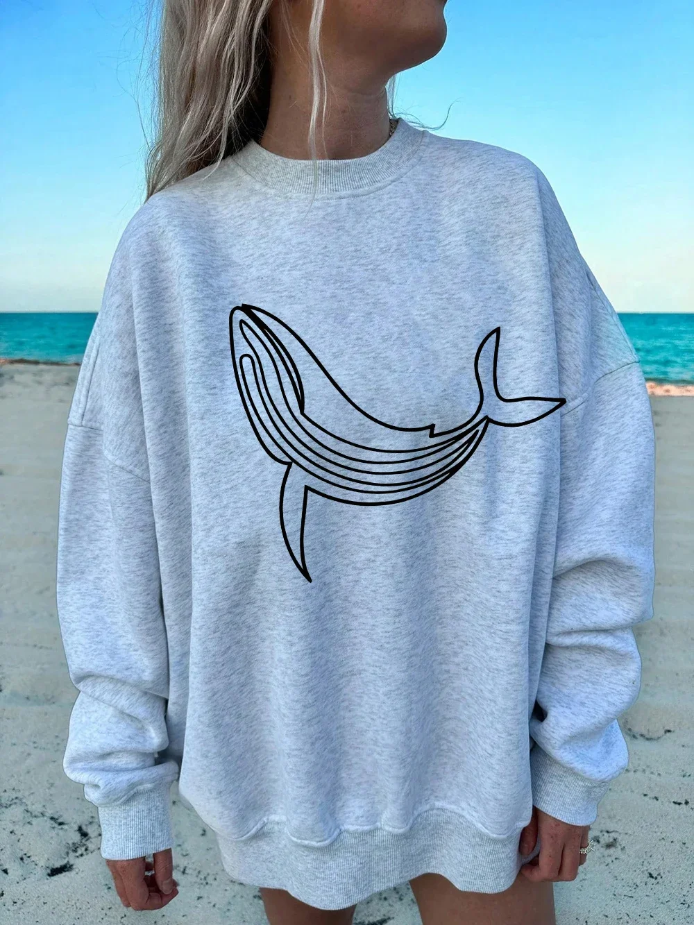 2025 Humpback Whale Printing Sweatshirts Women Winter Warm Hoodies Crewneck Loose Pullover Basics Comfortable Women Clothes