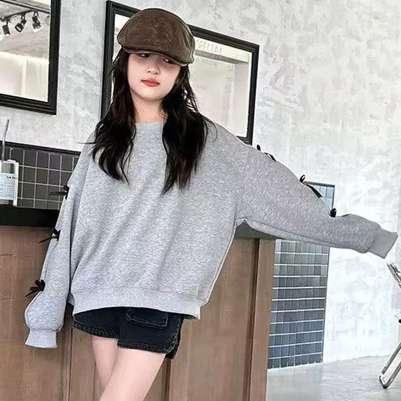 

Зима 2025 г., свитшот с бантом для девочек, детский повседневный свободный пуловер с круглым вырезом, мягкий удобный топ с длинными рукавами для девочек-подростков