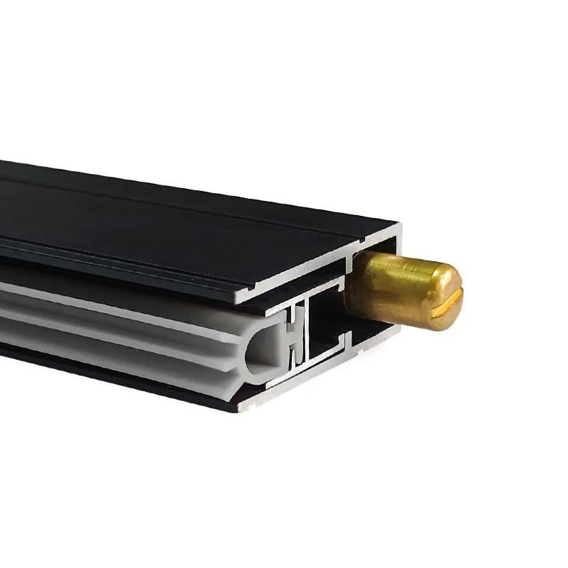 

Алюминиевое нижнее уплотнение двери с функцией автоматического отключения для изоляции и защищенного от насекомых нижнего уплотнения двери.