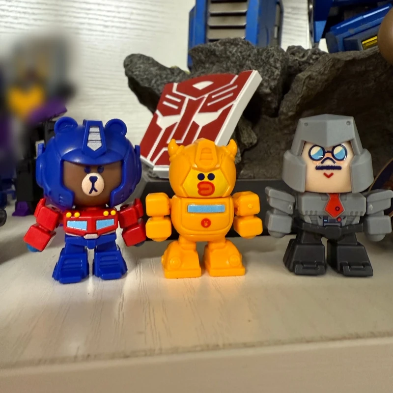 Nuevos Blokees Optimus Prime Brown, serie de edición limitada de marca compartida, juguetes de modelos móviles de montaje rosa, figura decorativa de escritorio