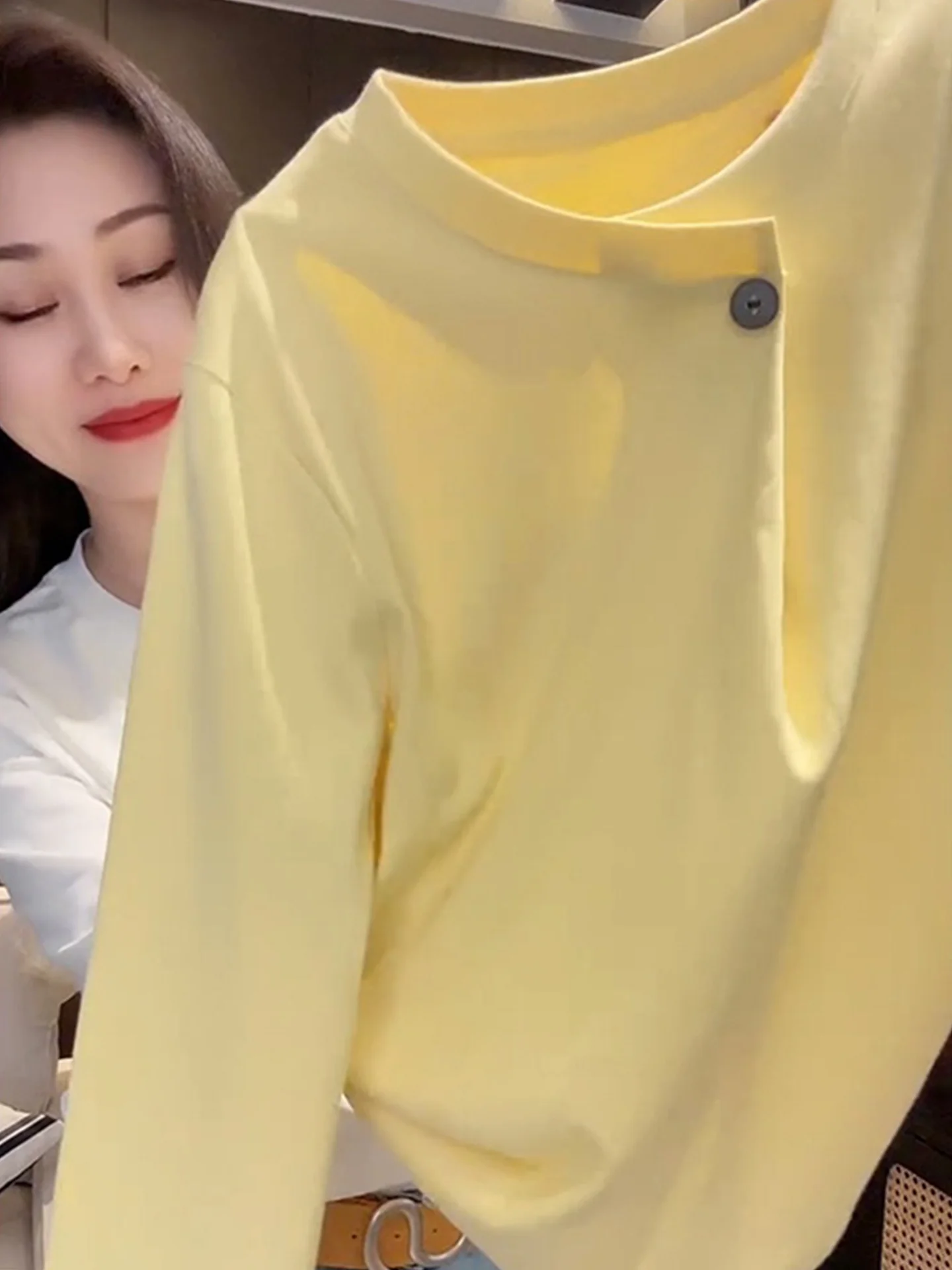 スリム効果のあるサマーデザイン、長袖コットンベースのゆったりフィットカラーインナーウェア、レイジーな女性用Tシャツ