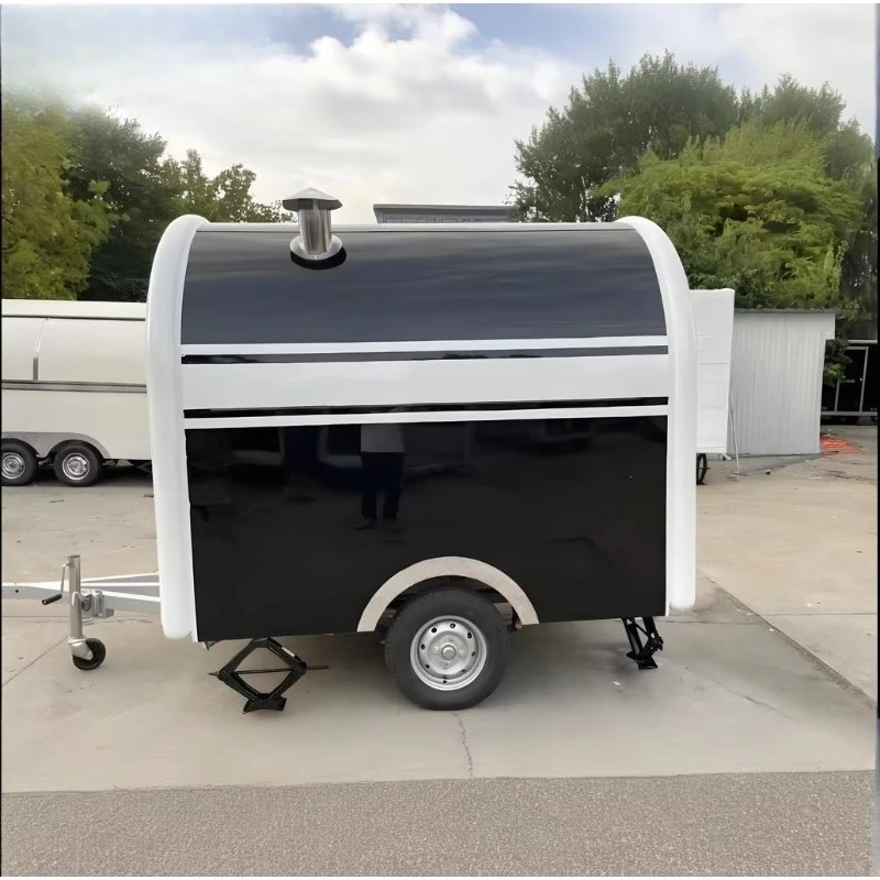 Mobile Beverage Vending Carts Along the Roadside Fully Equipped Various Colors Round Food Truck Customized