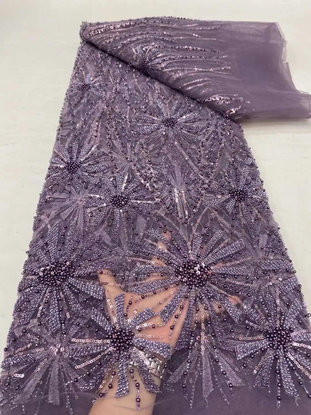 Luxuriöse nigerian ische handgemachte Perlen Französisch Spitze Stoff 5 Meter hochwertige Pailletten Stickerei afrikanischen Netz Spitze Stoff für Kleid