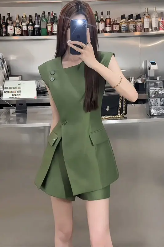 

​​Power Dressing Vest Shorts Set Women's Sophisticated Wide Leg High Waist Coordinated Suit Office Lady Style​​