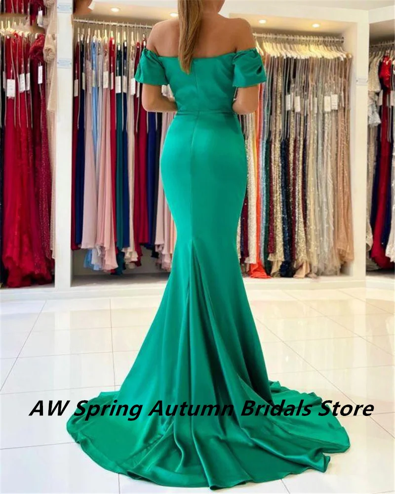 Mermaid Emerald Green Bridesmaid Dresses Off The Shoulder Cap Sleeves Matte Silk Satin Pleated Wedding Party Gowns 2024