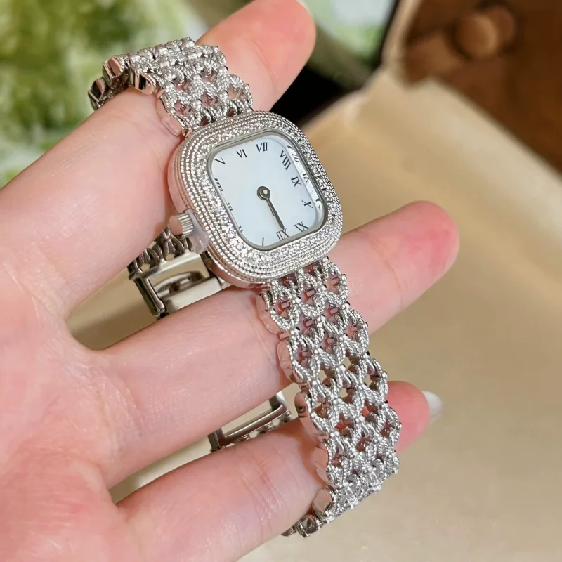 

Bellux silver color full diamonds watch hollow out strap light luxury fashion versatile women's new watches