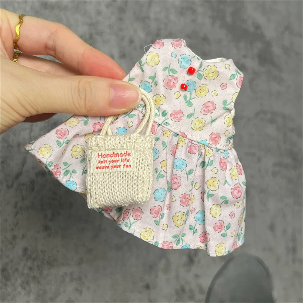 Ubranka dla lalek BJD odpowiednie dla lalek małych rozmiarów 1-6, kwiecista sukienka z torebką, zestaw ubrań, akcesoria dla lalek (2 punkty)