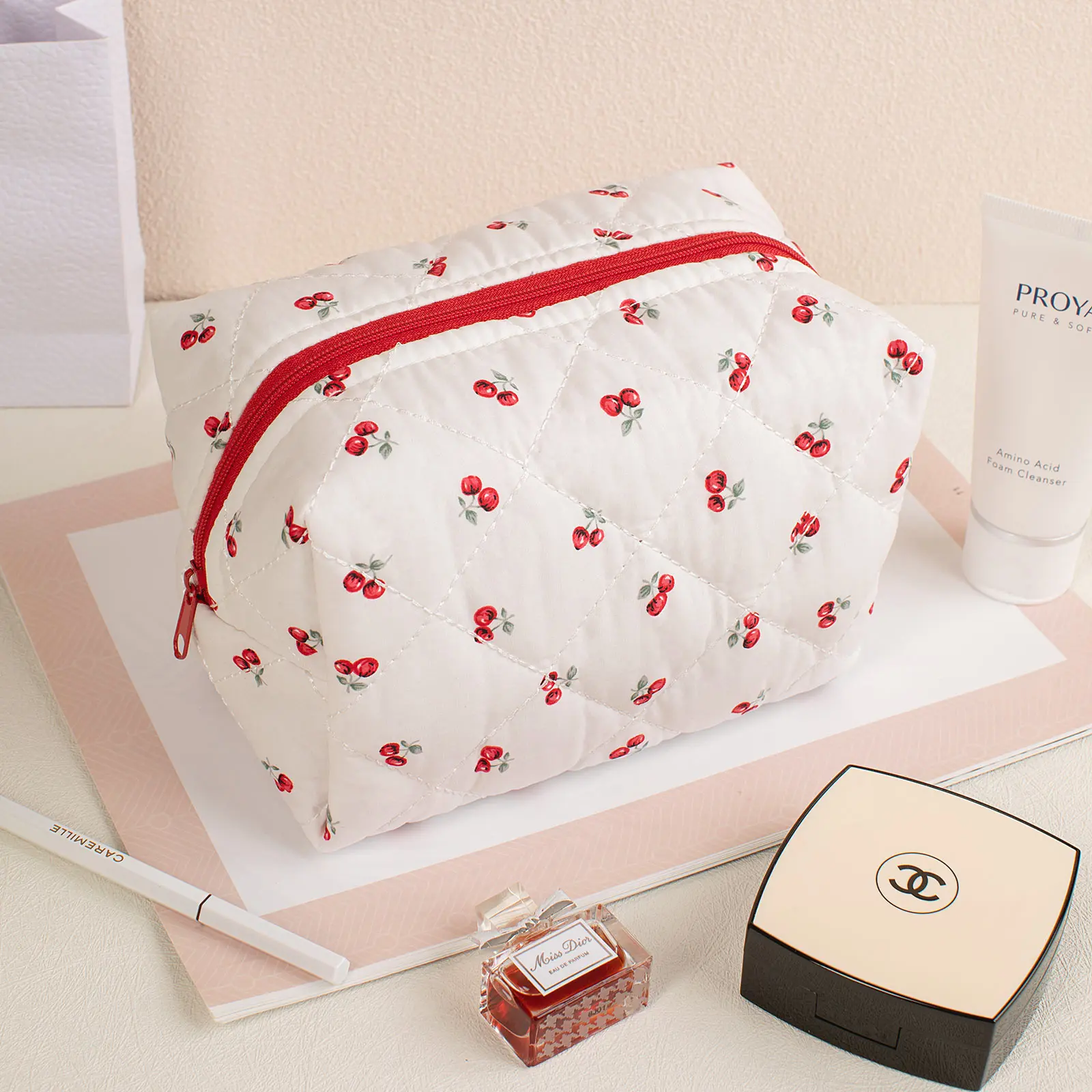 

MIROSIE Fashion Sweet Makeup Bag Cherry Travel Portable Large Capacity Wash Bag Cosmetic Skin Care Product Storage Bag Pouch