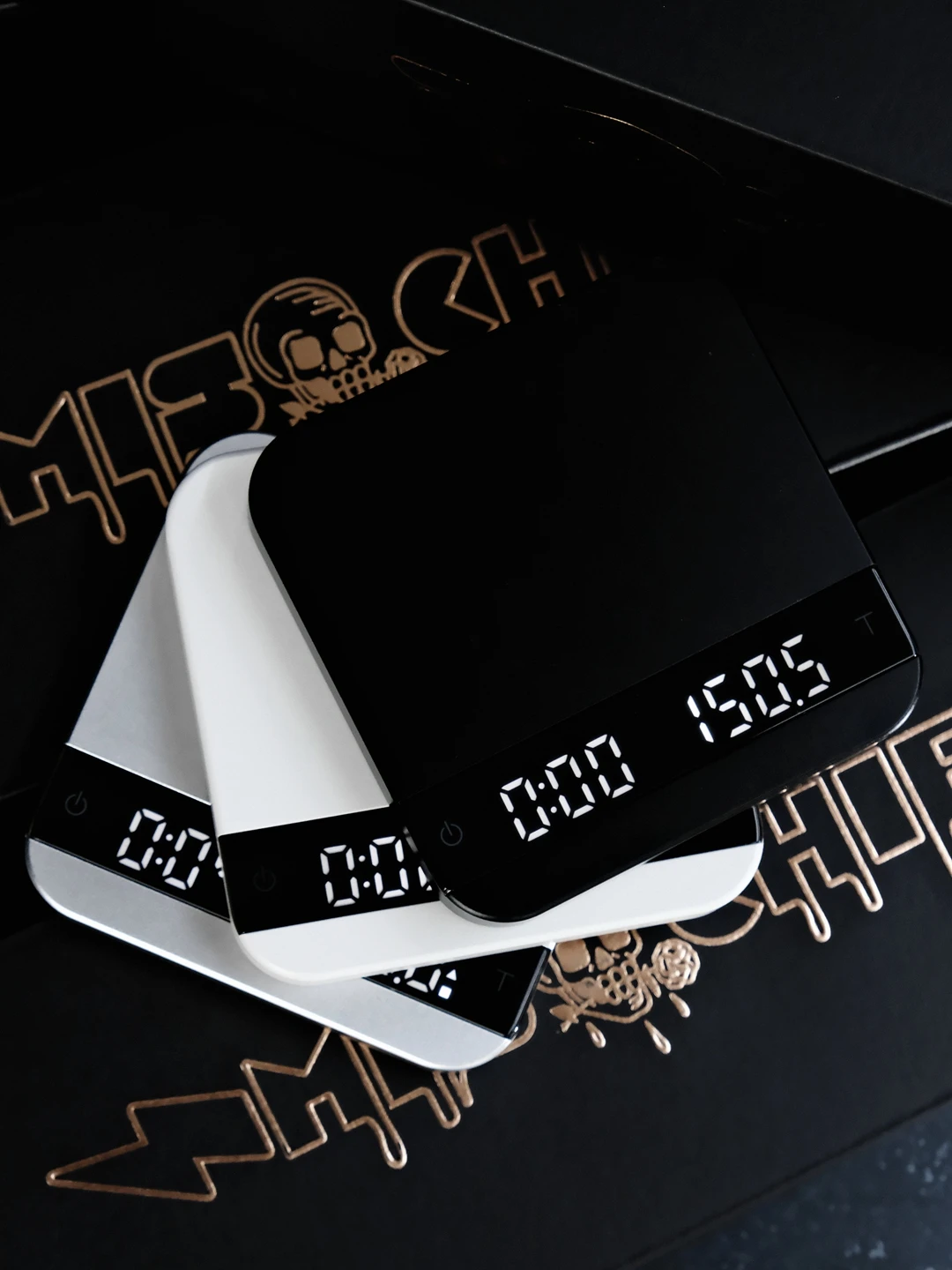 

Умный электронный таймер для ручного заваривания кофе MISchieflunar: симметричное измерение и взвешивание для идеального приготовления кофе