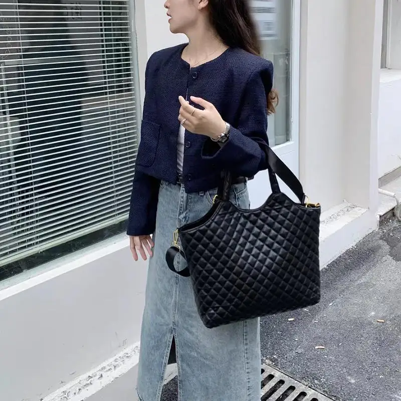 Large Lingge Tote Bags Luxury Shoulder Bag Commute Black Bag Female Handbags Crossbody Bags Shopper Purses Chic