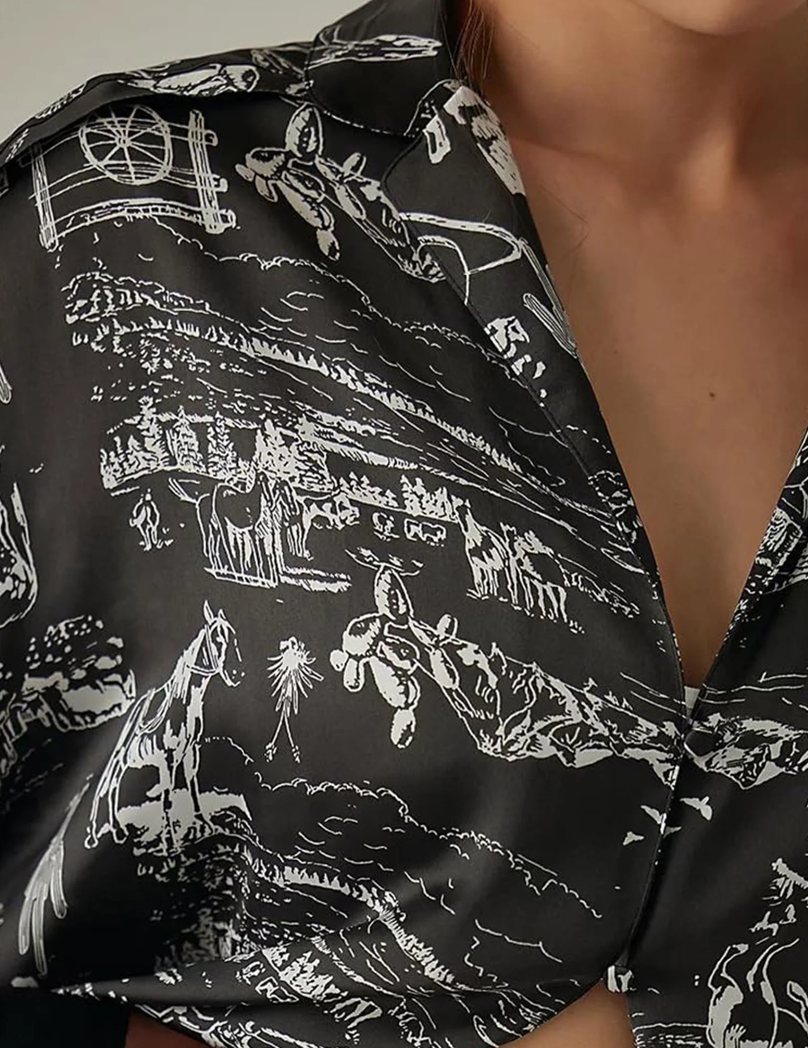 

Women Satin Pajama Set Button Down Shirts Wide Leg Pants Pjs Floral Silk Pajamas 2 Piece Lounge Sets Sleepwear