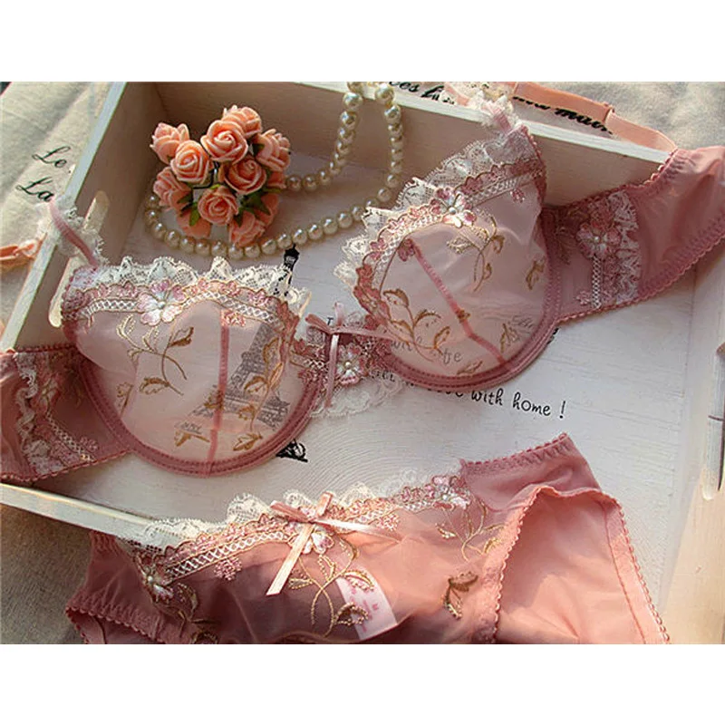 Embroidered hollow out sexy Exquisite Embroidery Lotus Pink Ultra-Thin Women\'s Sexy Transparent Lace Underwear Bra Lingerie Set