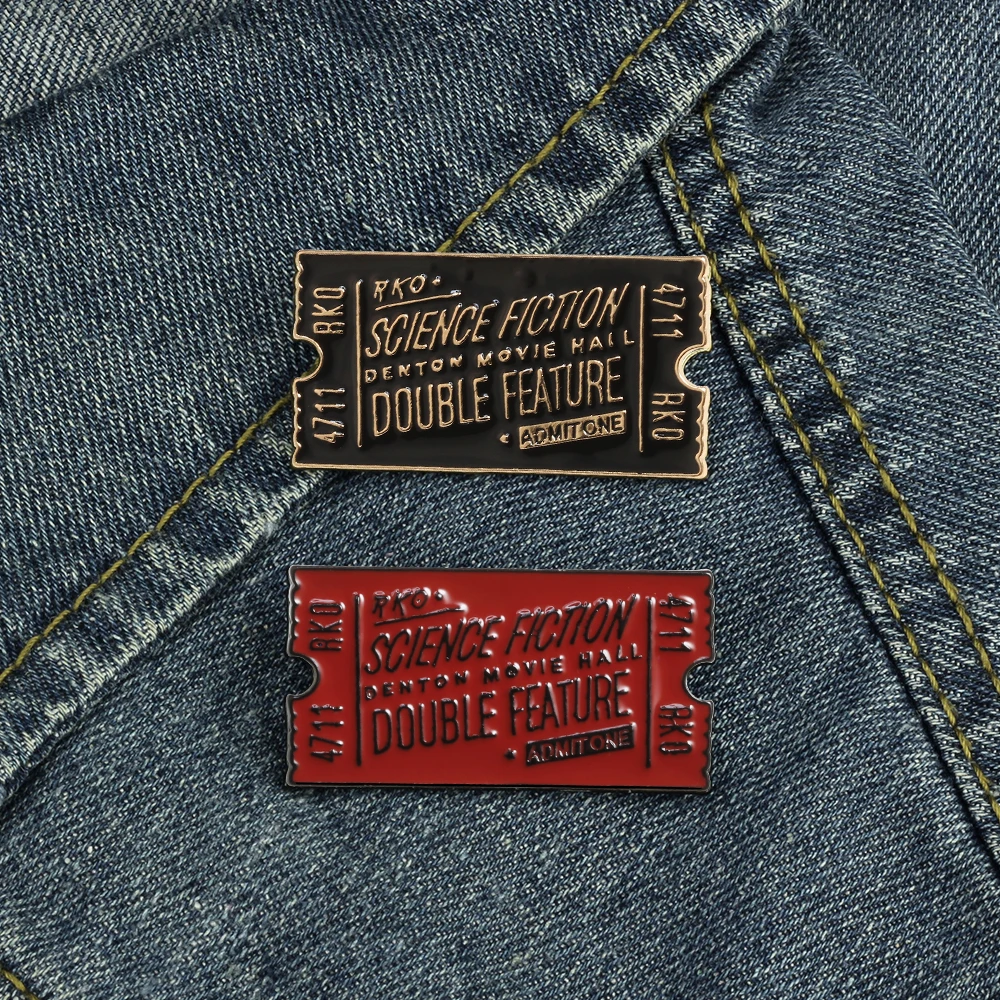 Cartoon Brooch Set Astronaut Lip Ticket Skeleton Hand Shoe Enamel Pin Whale Fish Rabbit Dog Animal Badge Women Jewelry Lapel Pin